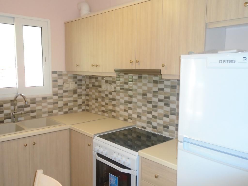 Socrates Family Apartments Kalligoni Luaran gambar