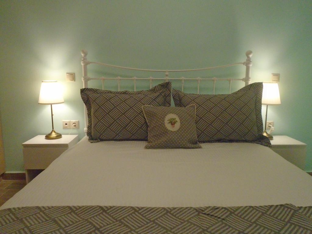 Socrates Family Apartments Kalligoni Luaran gambar
